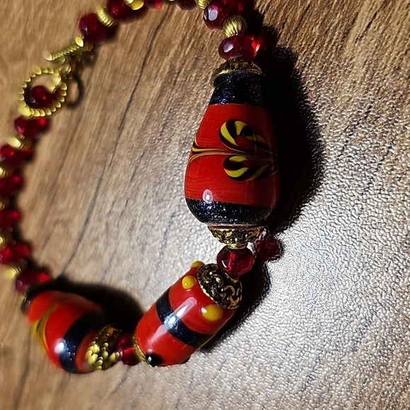Red and Gold Lampwork Glass Bead Red Rhinestone Bracelet - Picture 2 of 2